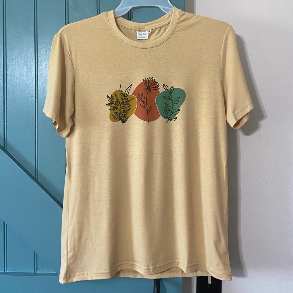 NEW! Abstract Women’s Wildflowers Shirt Retro Abstract Size M